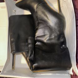 Black Heel Boot 