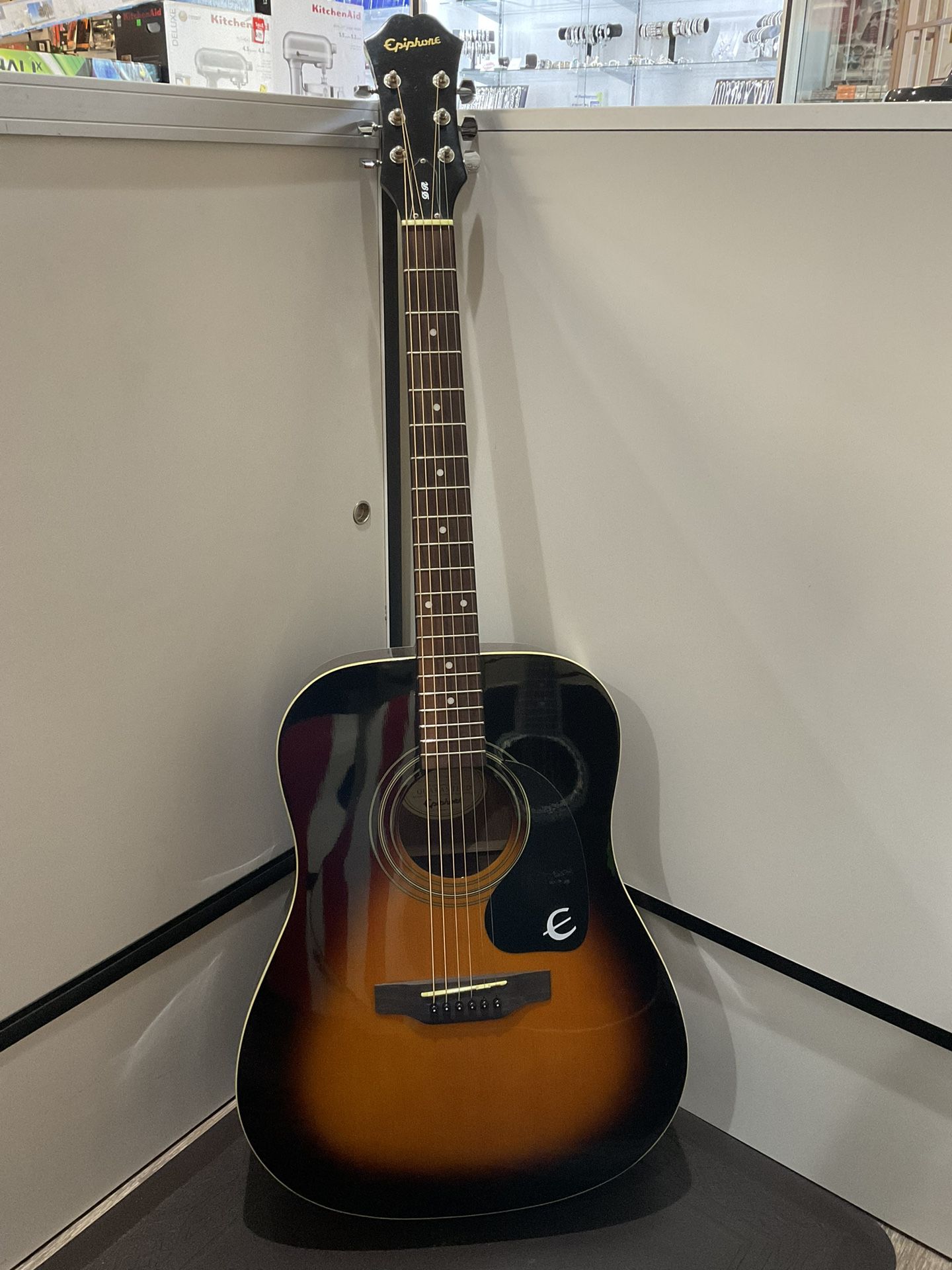 Epiphone PR-150 Acoustic Vintage Sunburst Guitar