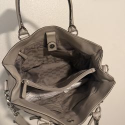 Michael Khors Purse And Matching Wristlet 