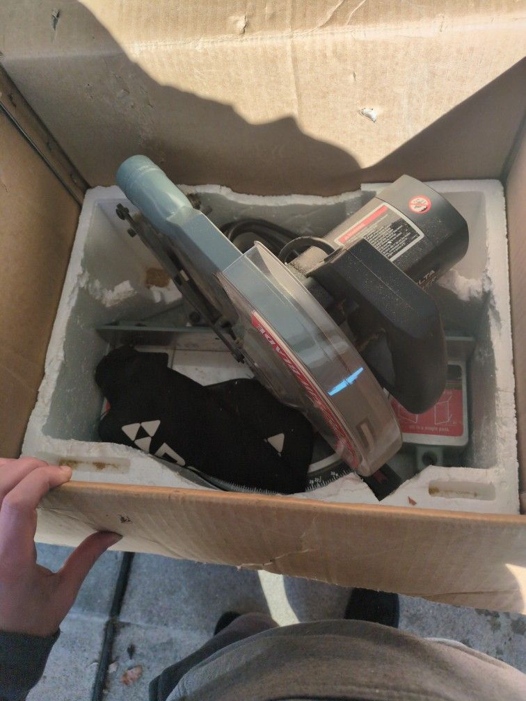 Delta 10" Miter Saw