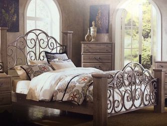 Queen bedroom set 4 piece
