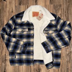 New men’s size medium & Large Levi’s Sherpa jacket 