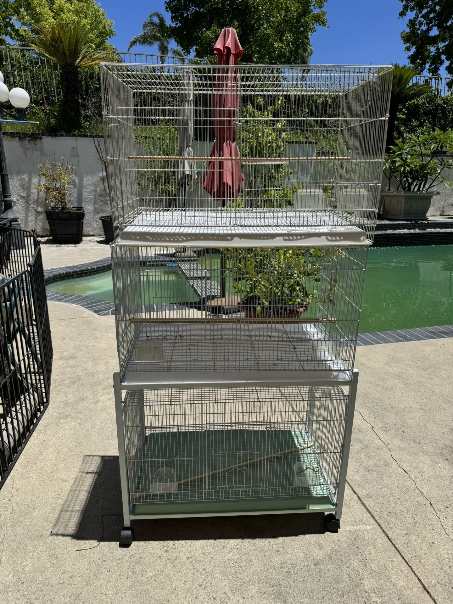 3 Birds Cage With Stand