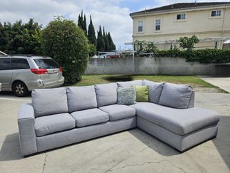 Sectional Sofa With Pull Out Bed 💥 Free Delivery 💥