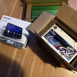 Car Music Bundle Xspower D6500 Battery, D4S Jp284 Amp, Sony Xav-800