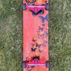 Skateboard - Business & Co. 8.125” with Bones