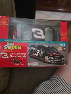 Revell SnapTite Dale Earnhardt #3 Model Car Kit
