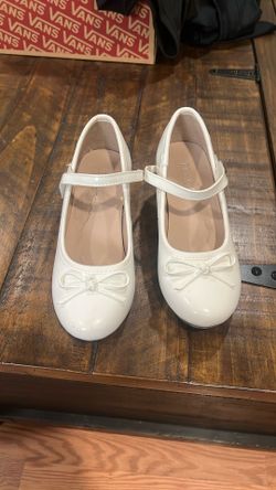 Girls white formal heels