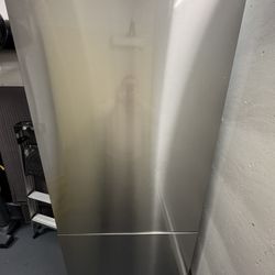 Miele 36 Inch Panel Ready Refrigerator KF 2902 Vi