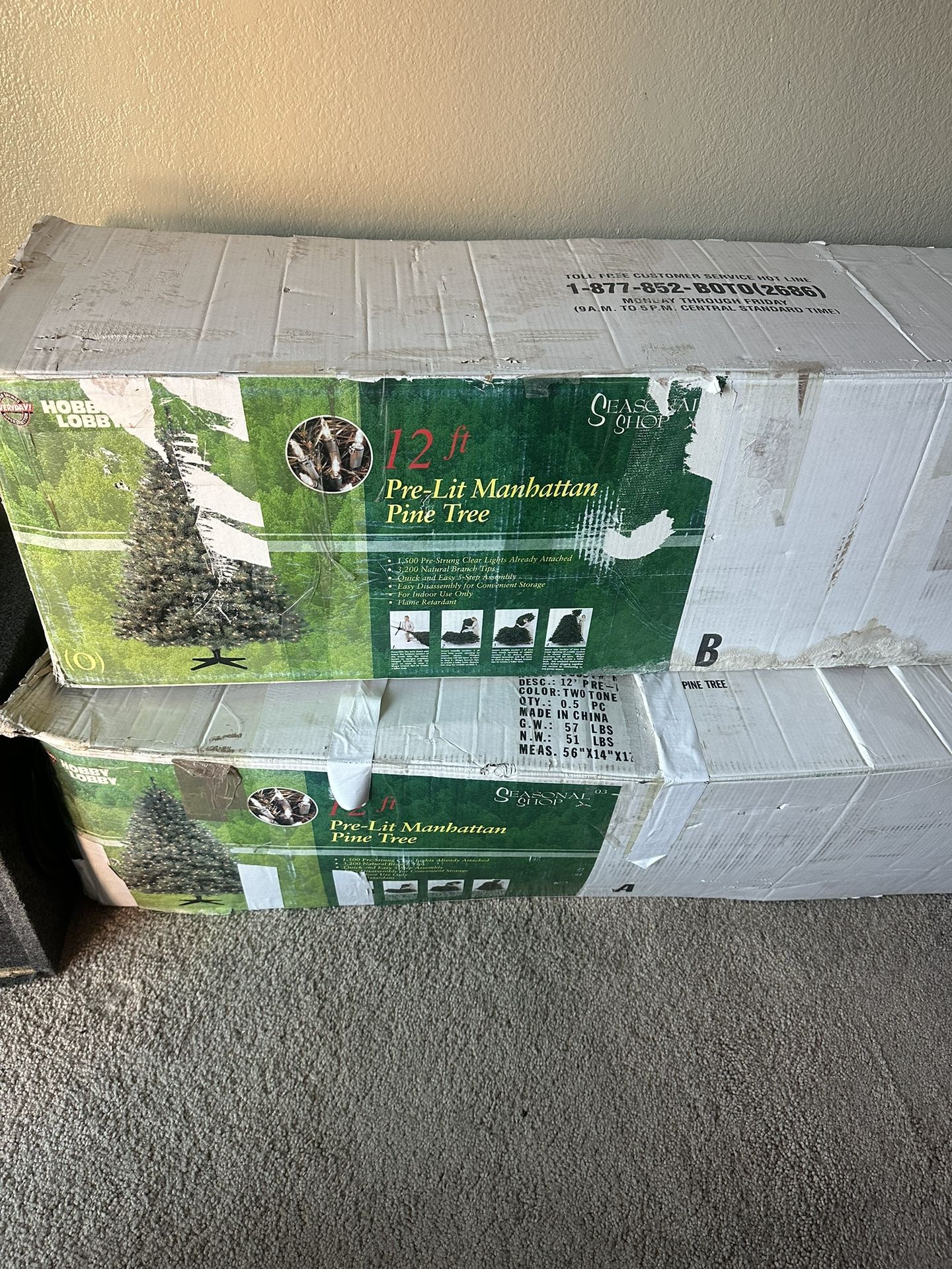 12ft Lit Christmas Tree