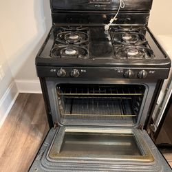 Frigidaire  Stove Freestanding Natural Gas Range (Black)