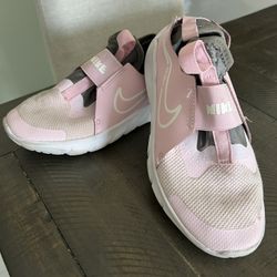 Nike Girls Size 3