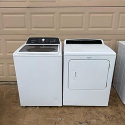 Whirlpool Washer And Dryer In Good Condition. Free Delivery And Installation 