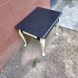 High End   End Table