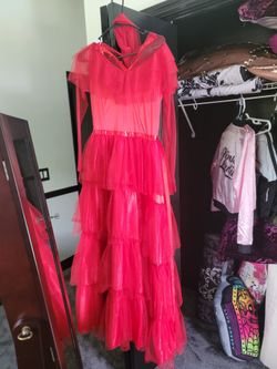 Lydia Deetz and Pink Lady