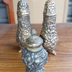 Weidlich Bros. Silver Plated Victorian Salt & Pepper Shakers 