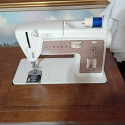 Singer Sewing Machine