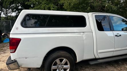 Camper shell