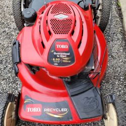 Toro Lawn Mower 6.5 hp . Runs Well