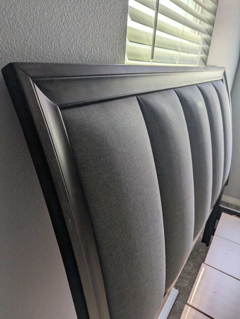 Queen Bedroom Set