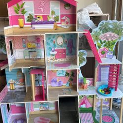 Kidkraft Doll House 
