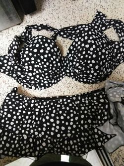Bikini white dots