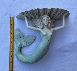 Set Of 2 Mermaid Wall Decor Home                        See Pics For Height Of Each Mermaid.     Excellent Condition. No Chips Or Cracks