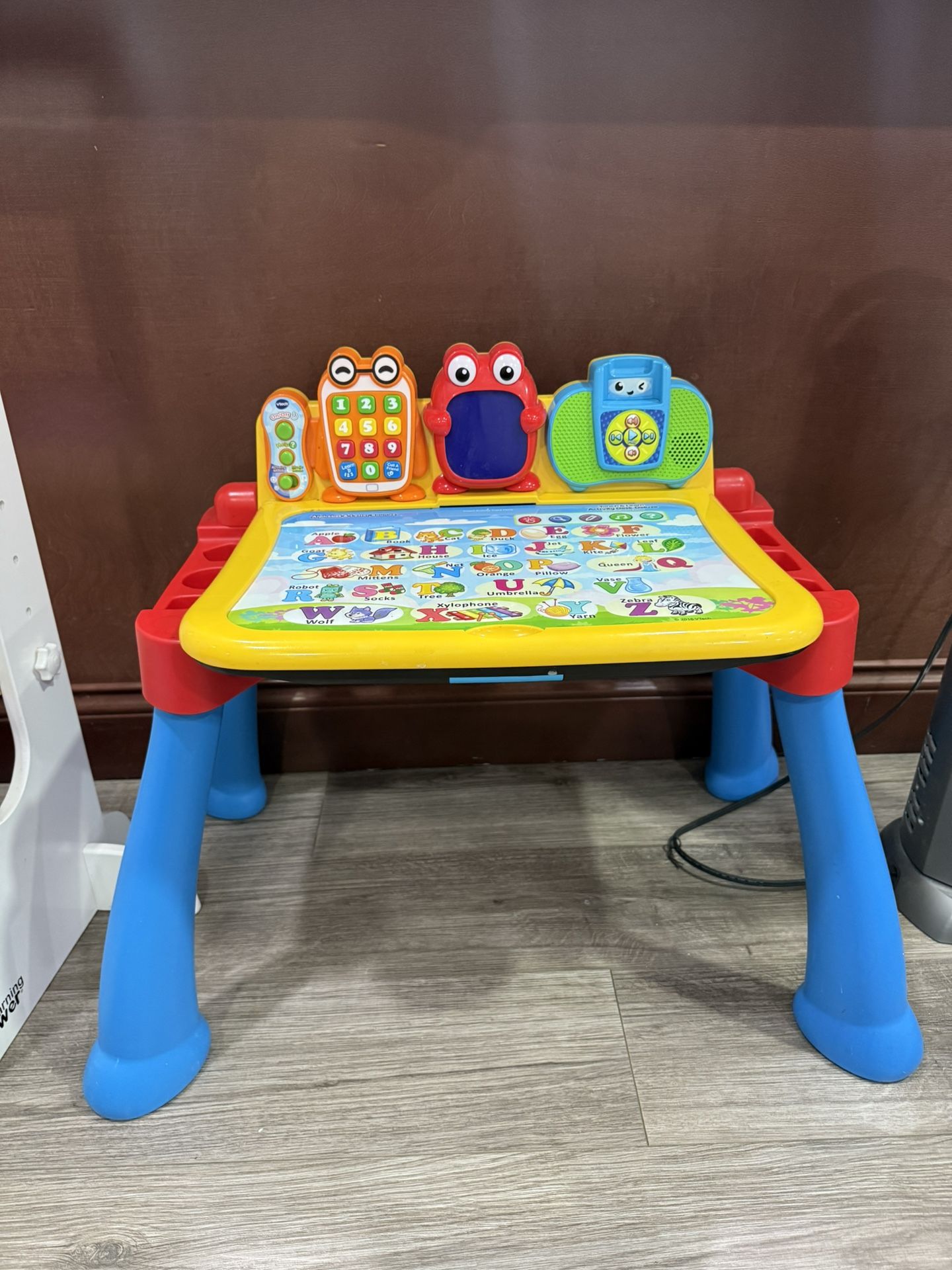 VTech Touch And Learn Activity Desk