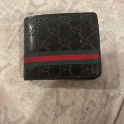 gucci wallet 