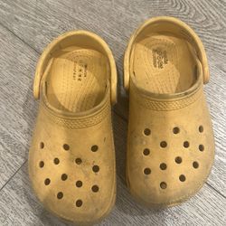 Yellow crocs size 9 toddler kid