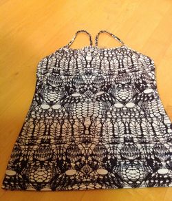 Lululemon Power Y tank. Size 10