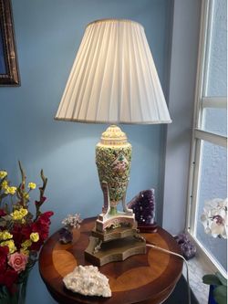 Table lamp