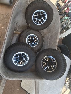 Golf car tires