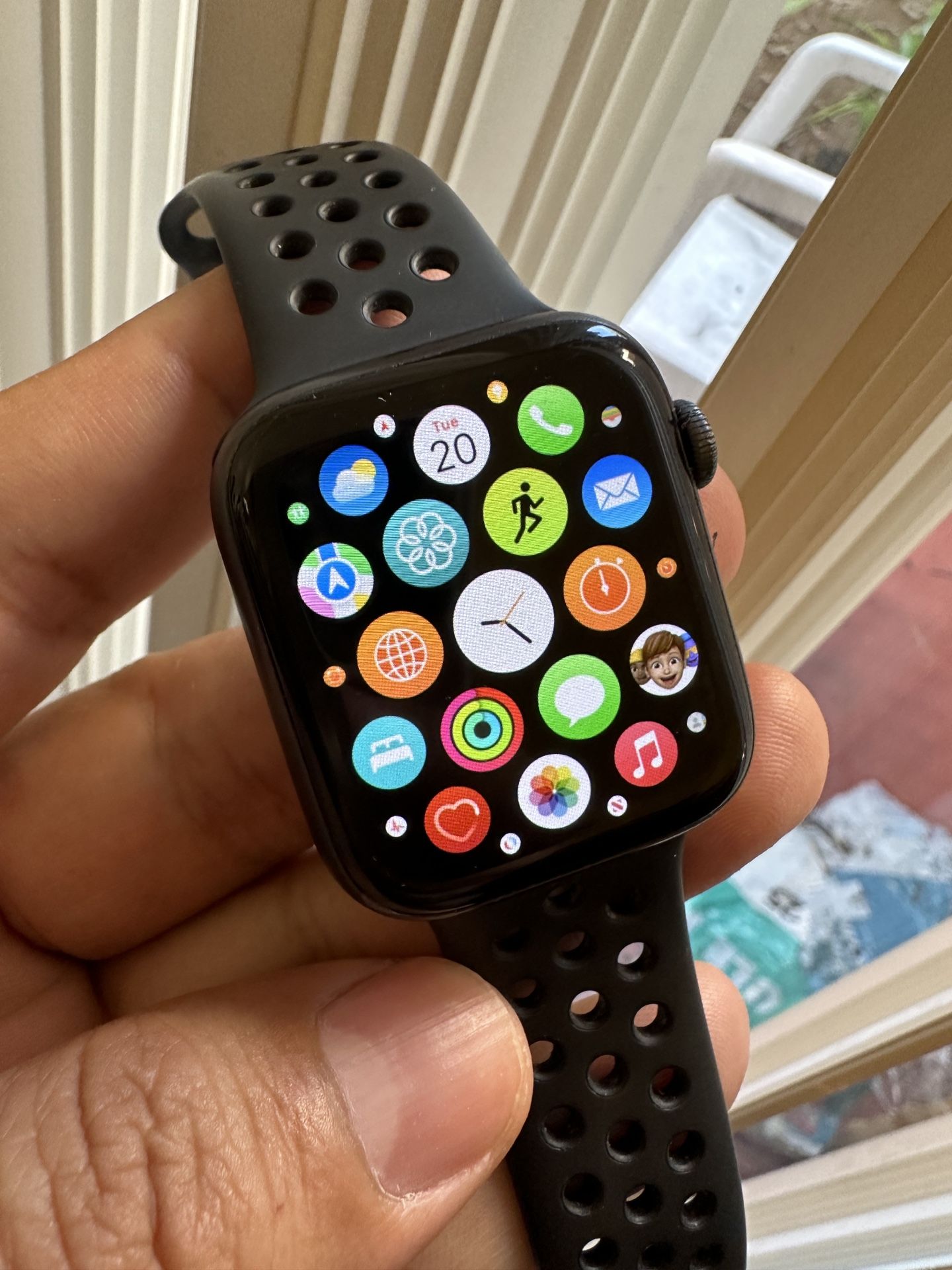 Apple Watch Series 44MM Nike Edition GPS Space Gray - Main Image