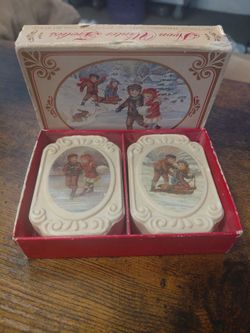 Avon Winter Frolics Vintage Soap Set 1(contact info removed)