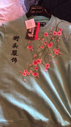 Blind rooster sweater
