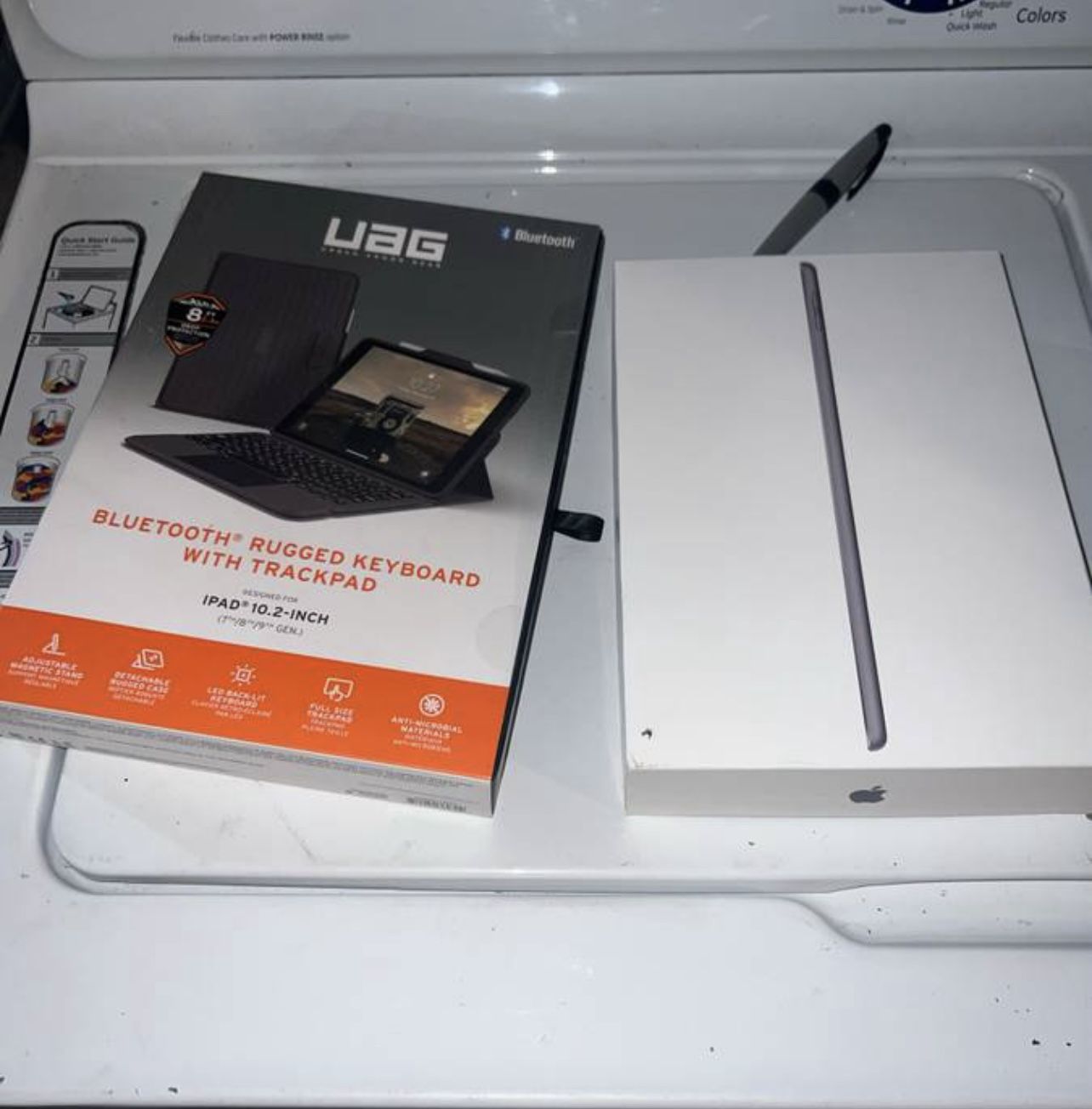 iPad 9th Gen WiFi And Cellular, Keyboard Case , Apple Pen