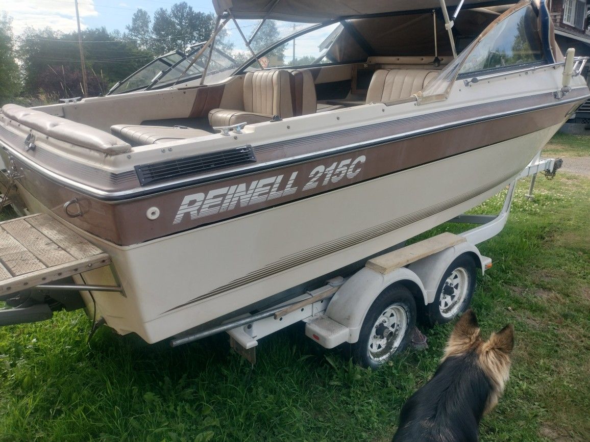 1993 Reinell 215