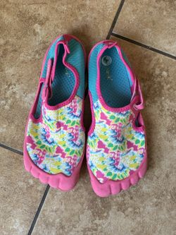 Newtz Girls' Water Shoes
