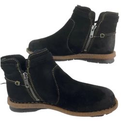 Born Women's Wynter Ankle Boots Black Suede Size 8 #169