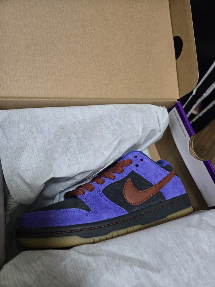 Nike SB Dunk Low Persian Violet 