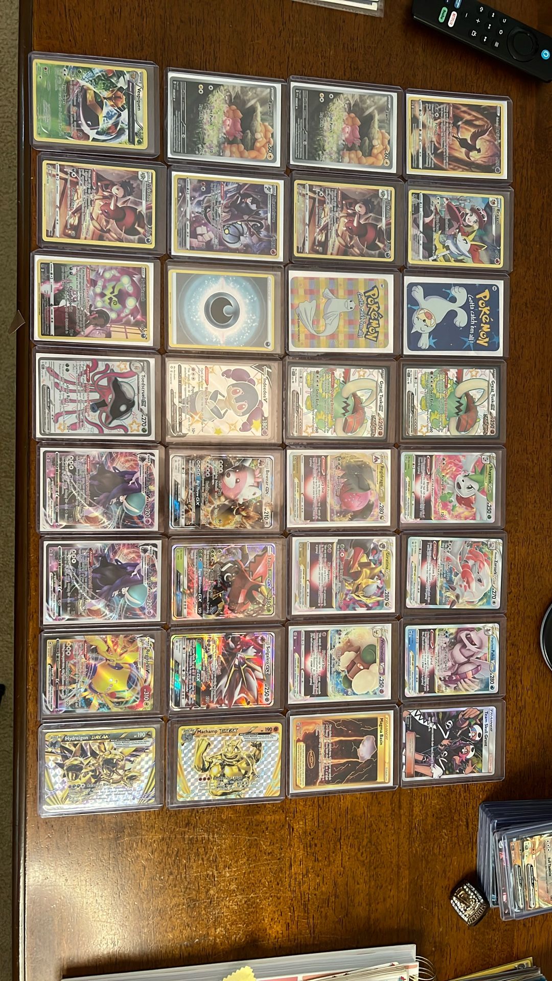 Pokémon/trading cards/collectibles