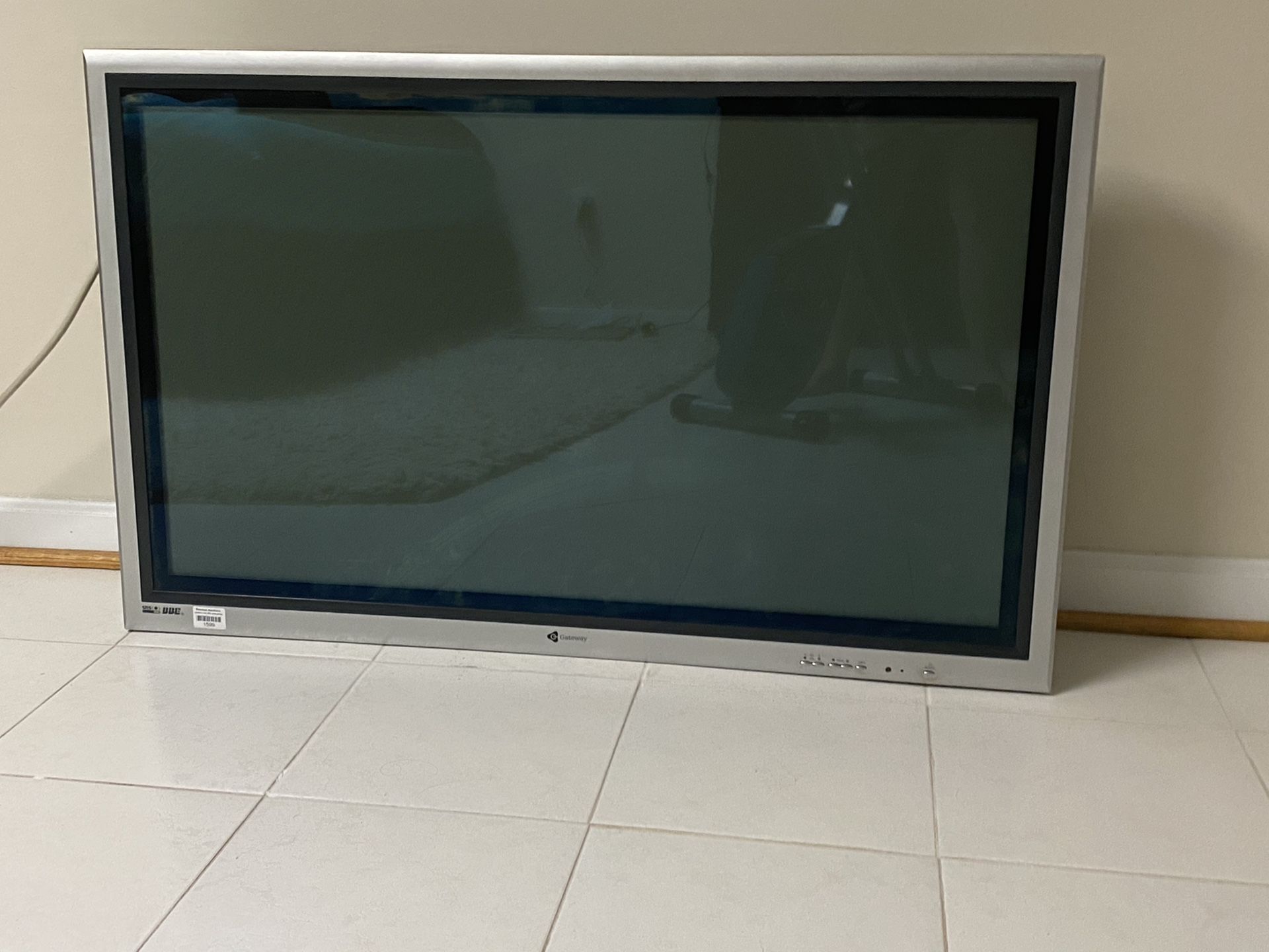 Gateway 42 inch TV