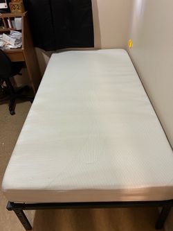Twin memory foam mattress
