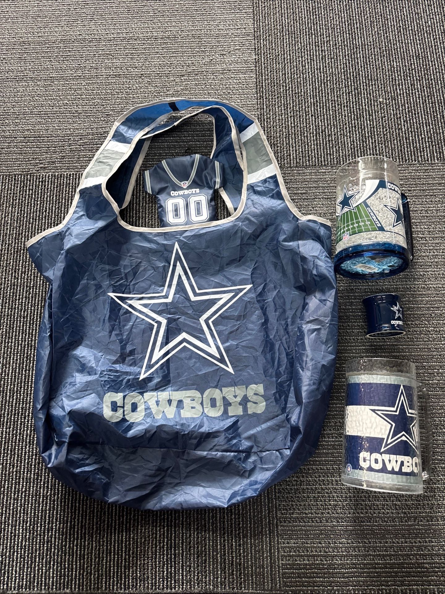NFL Dallas Cowboy Collection Bag Shot Glass and 2 Tumblers
