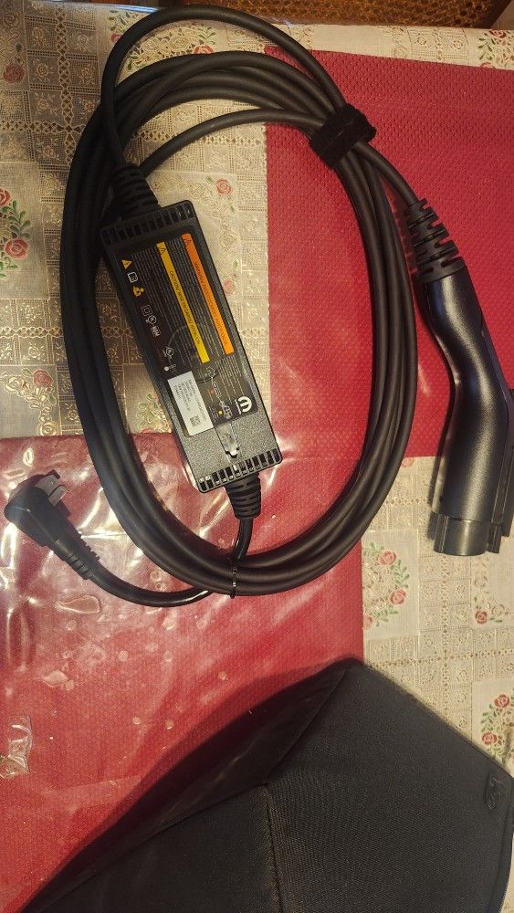 JEEP CHRYSLER MOPAR 4XE EV CHARGER