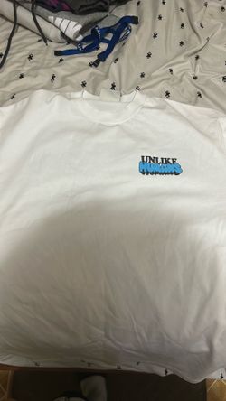 Design dept white tee size small