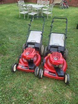 2 Toro Recycler 22" 6.5HP 195cc Tecumseh engine Self-propelled Lawn Mowers (recently serviced)