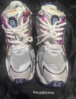 Balenciaga runners