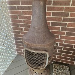 Chiminea Outdoor Fireplace...Cast Iron $125